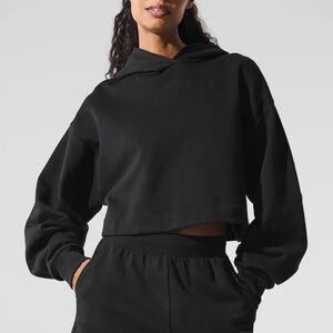 ALO Yoga Women's Bae Black Cropped Sweatshirt